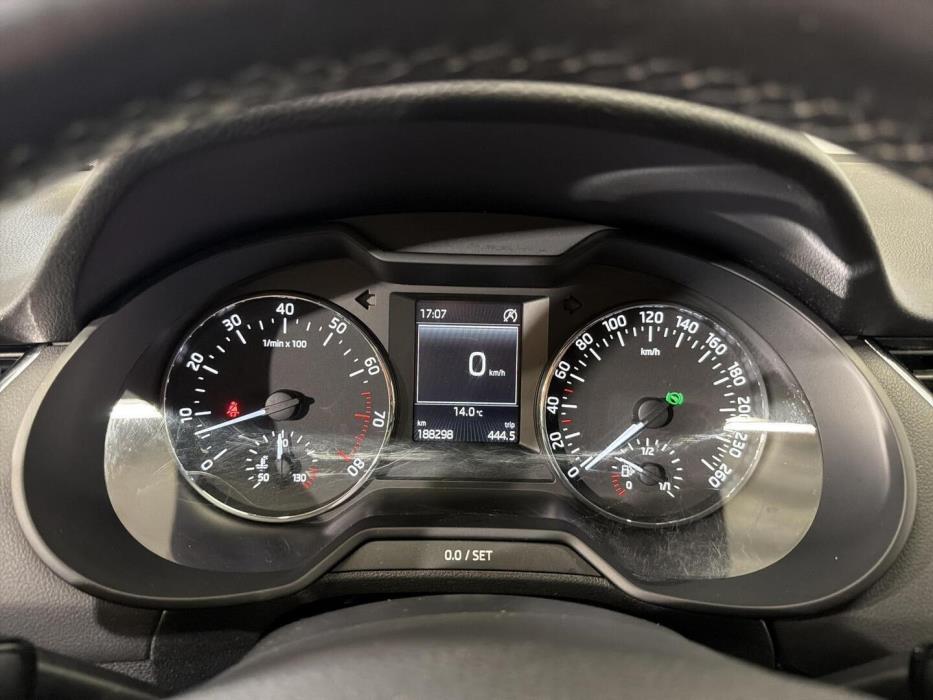SKODA Octavia 2014