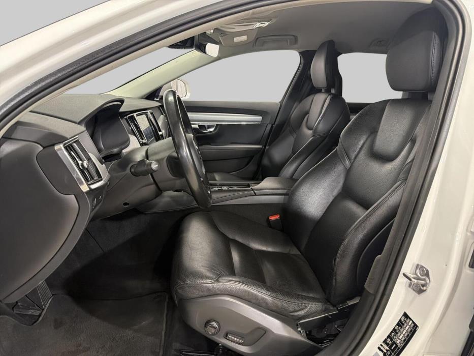 VOLVO V90 2019