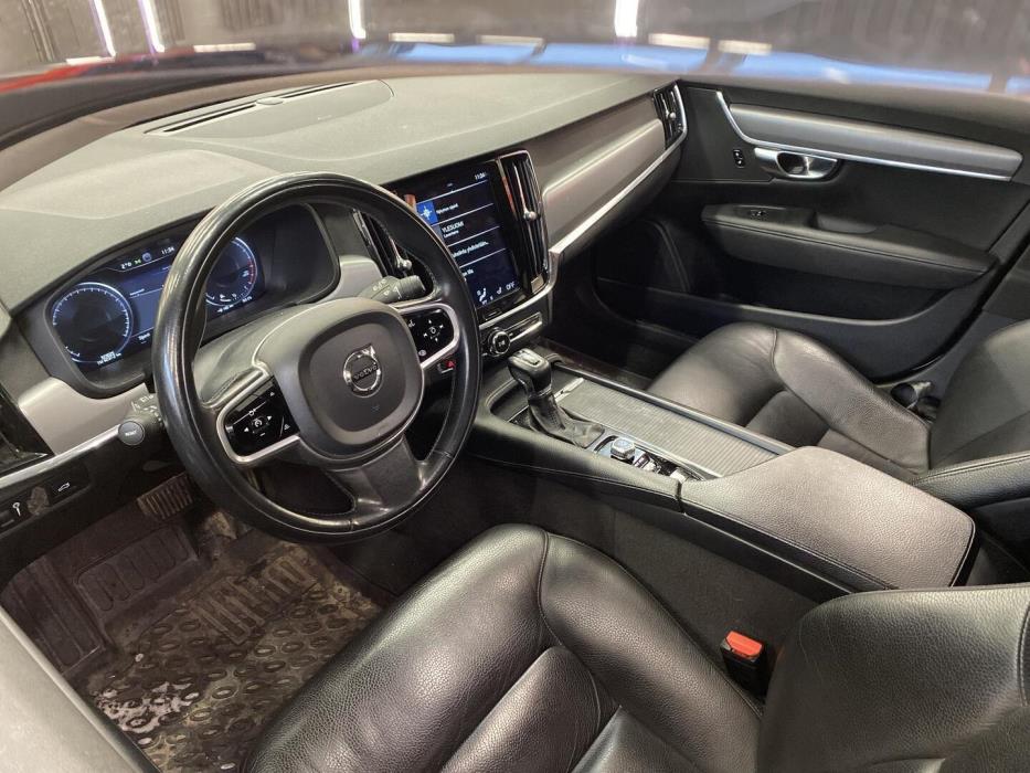 VOLVO V90 2019