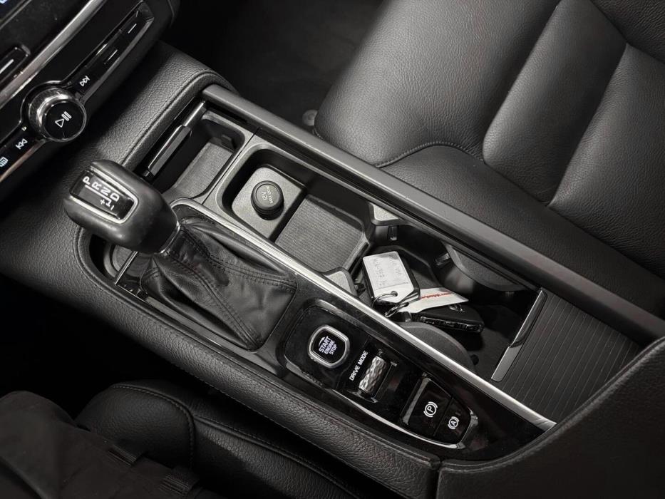 VOLVO V90 2019