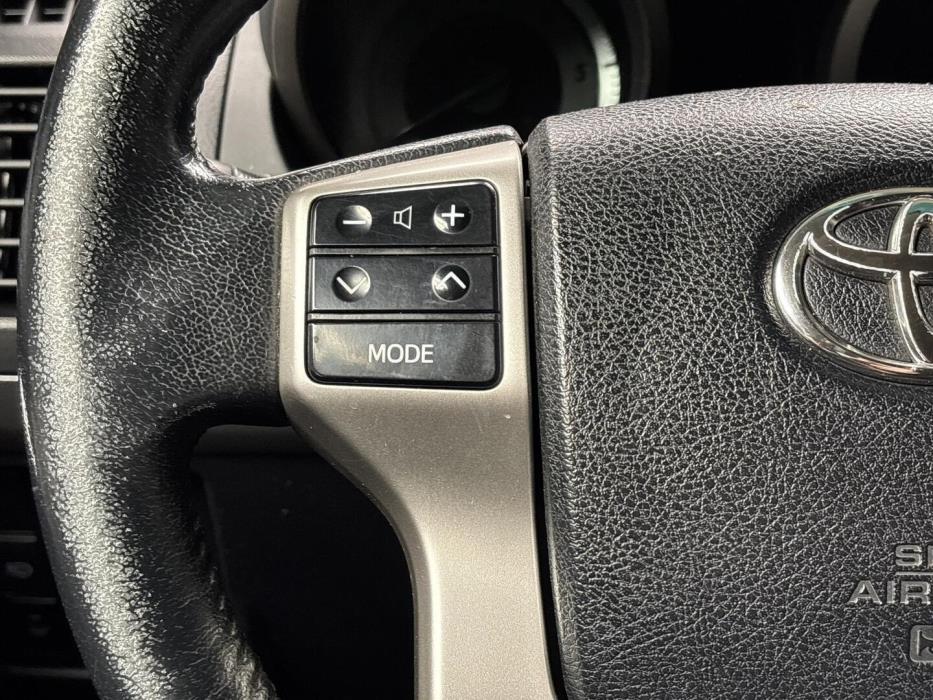 TOYOTA Land Cruiser 2010