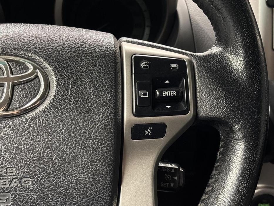 TOYOTA Land Cruiser 2010