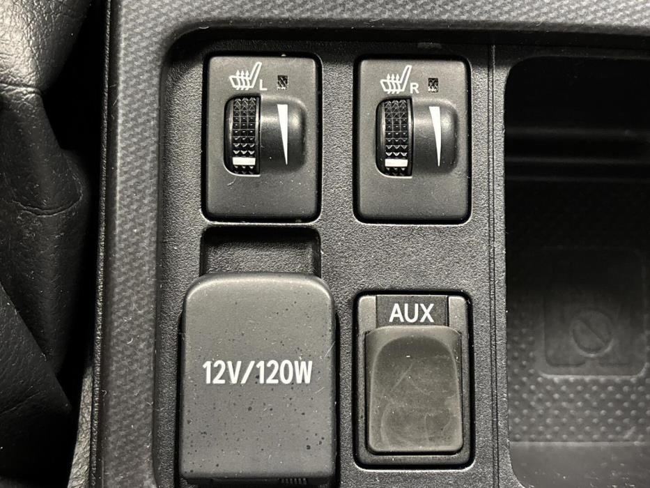 TOYOTA Land Cruiser 2010