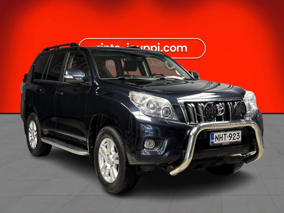 TOYOTA Land Cruiser 2010