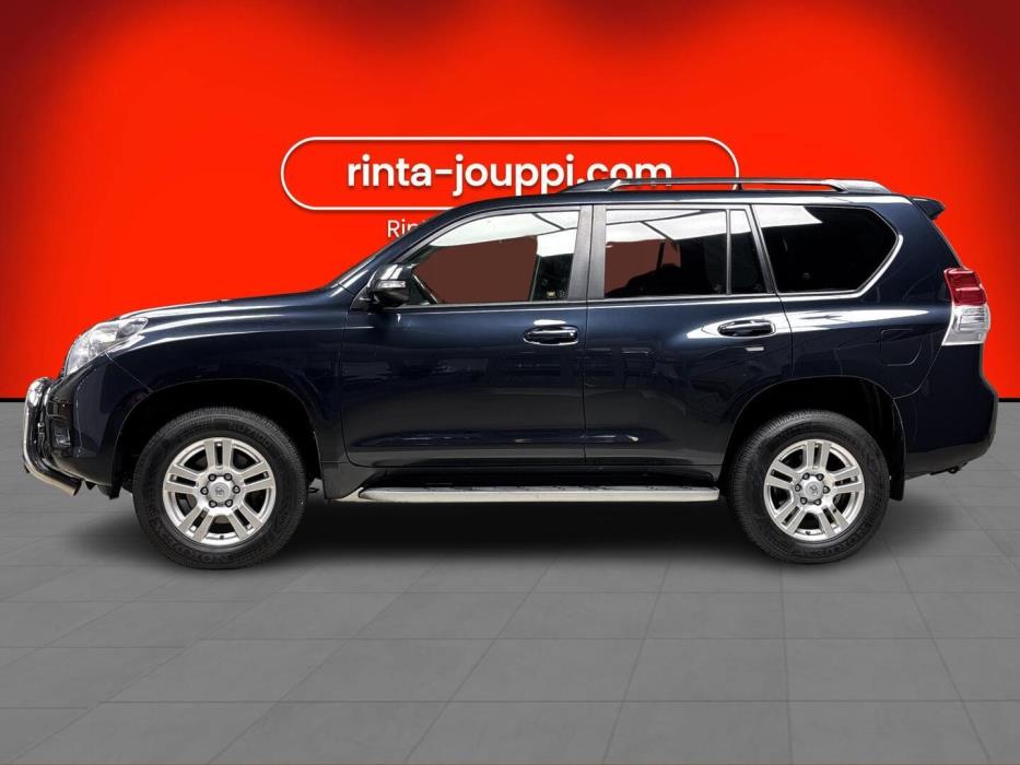 TOYOTA Land Cruiser 2010