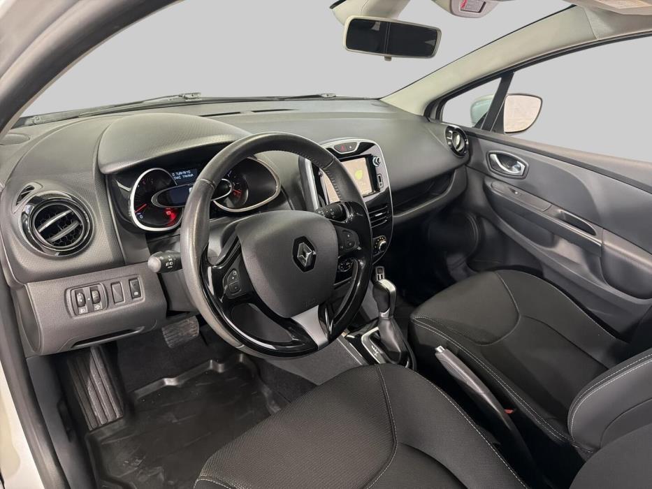 RENAULT Clio 2016