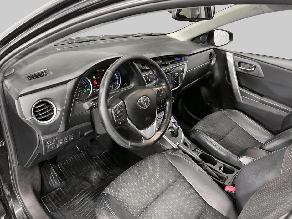 TOYOTA Auris 2014