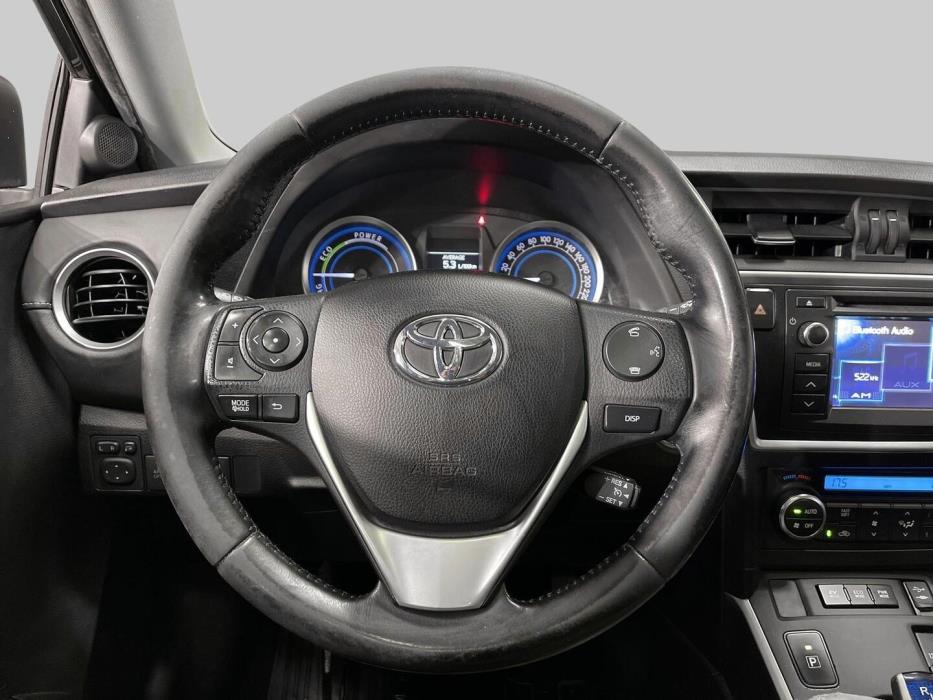 TOYOTA Auris 2014