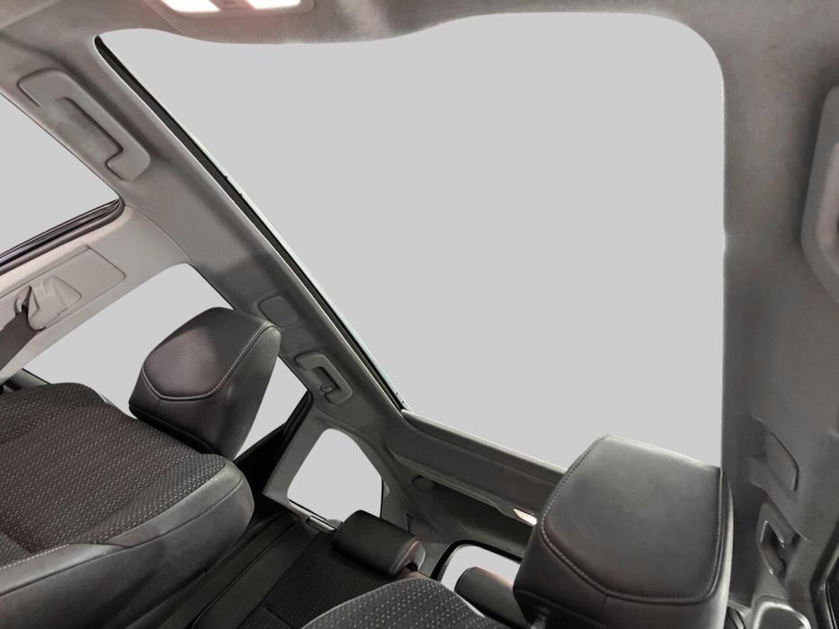 TOYOTA Auris 2014