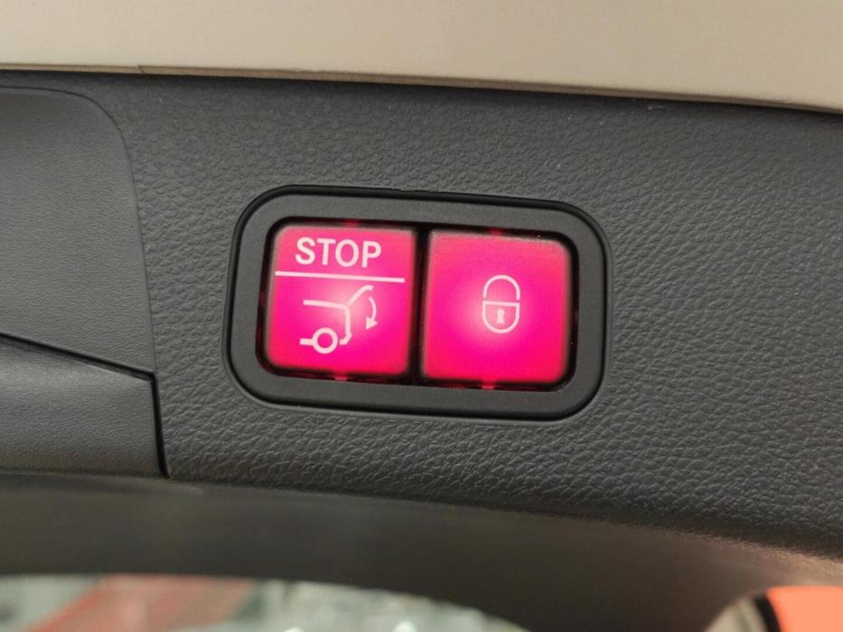 MERCEDES-BENZ C 2015