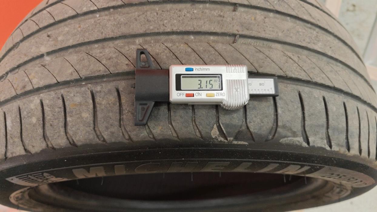 MERCEDES-BENZ C 2015