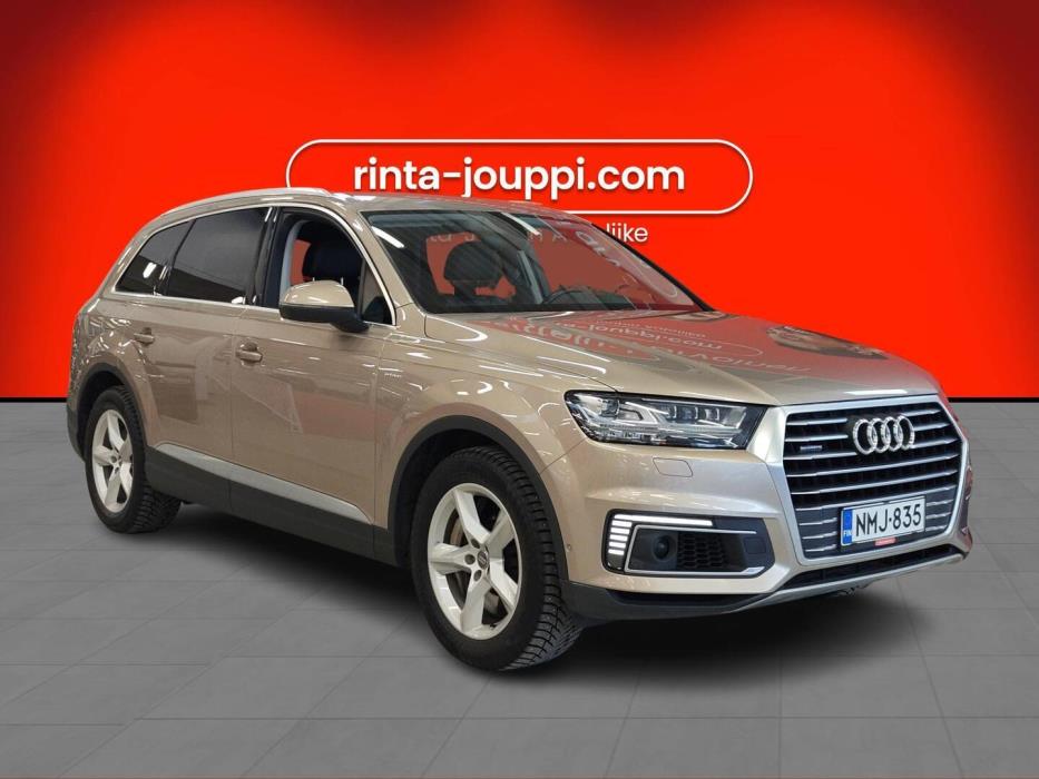 AUDI Q7 2018