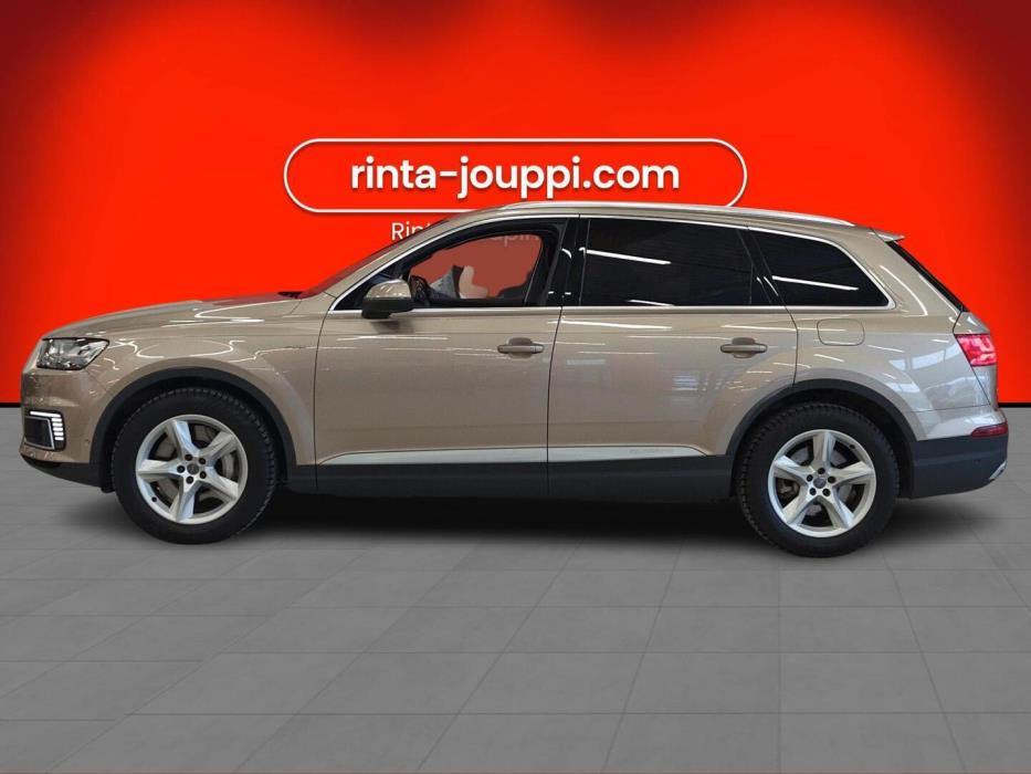 AUDI Q7 2018