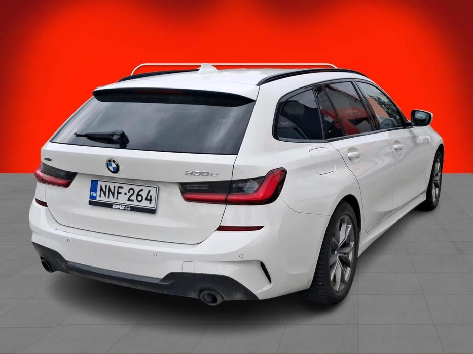BMW 330 2020