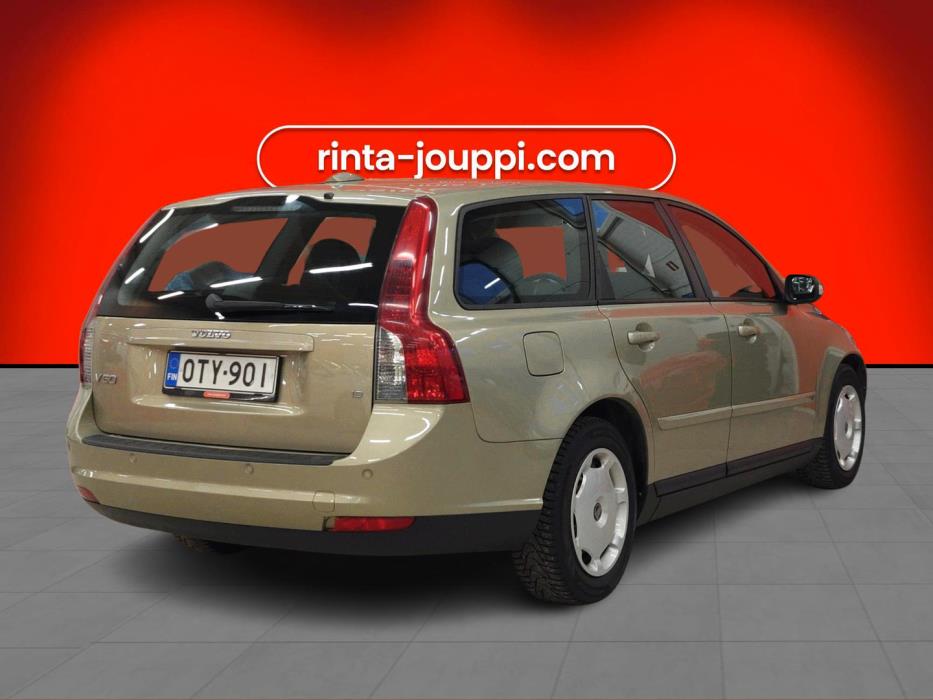 VOLVO V50 2008