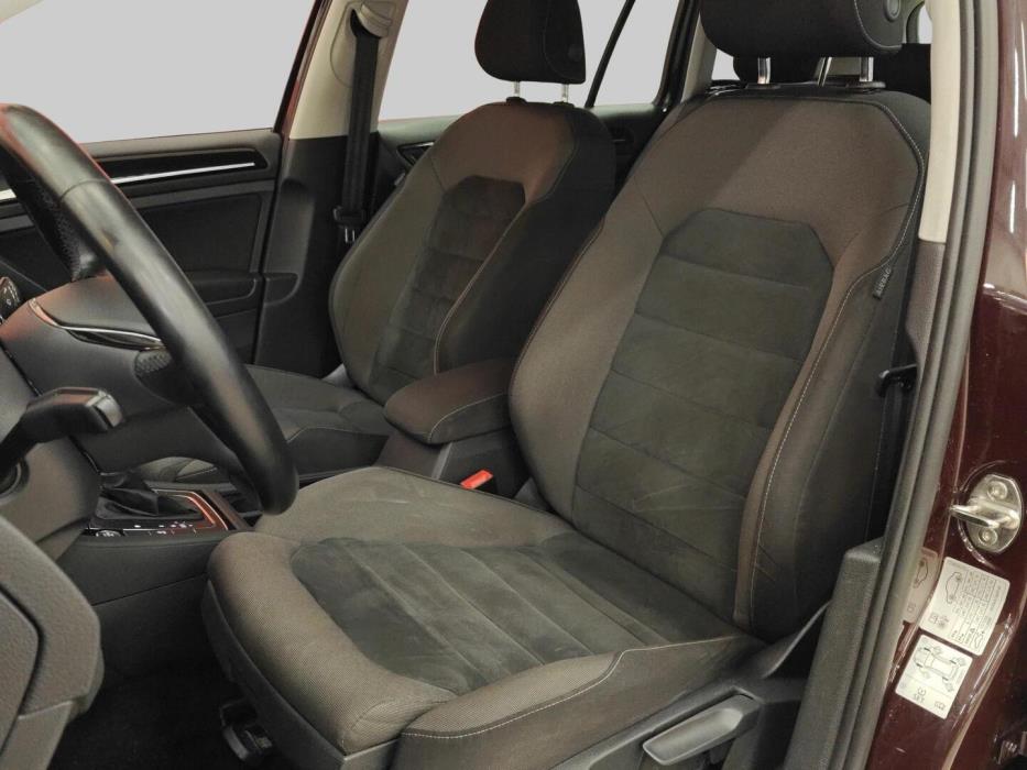 VOLKSWAGEN Golf 2018