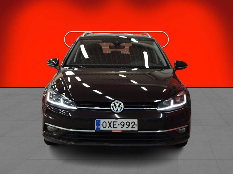 VOLKSWAGEN Golf 2018
