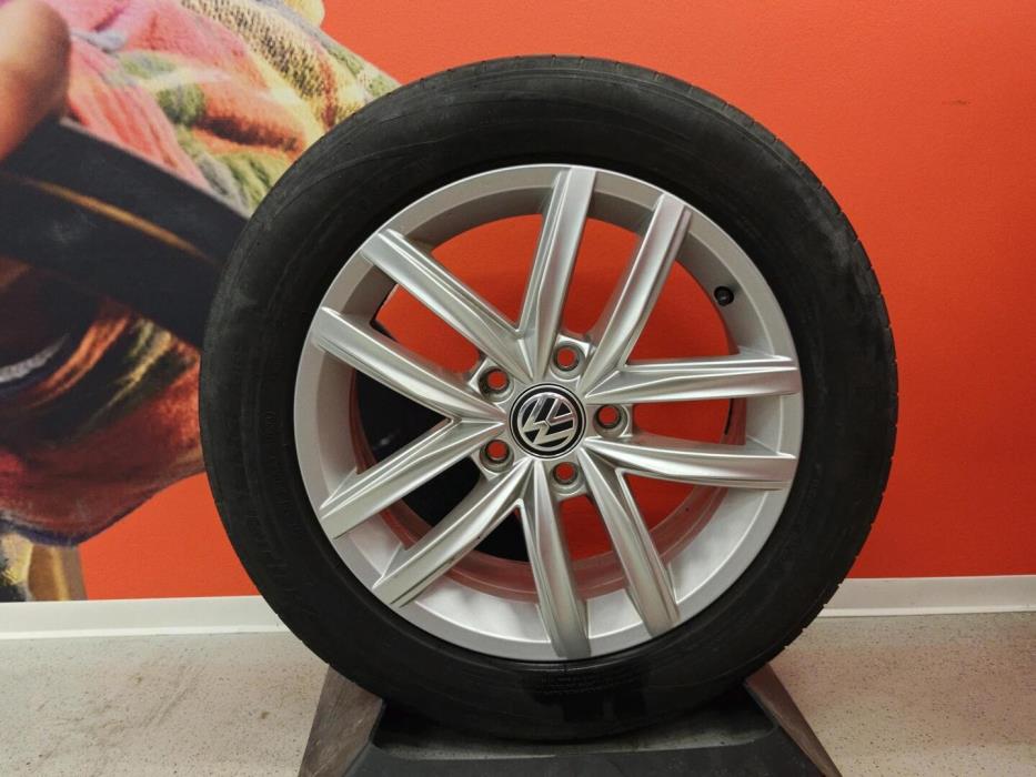 VOLKSWAGEN Golf 2018