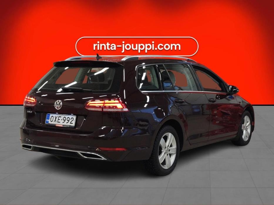 VOLKSWAGEN Golf 2018