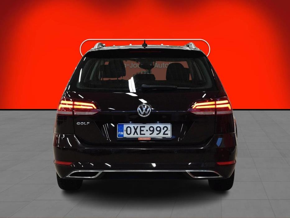 VOLKSWAGEN Golf 2018
