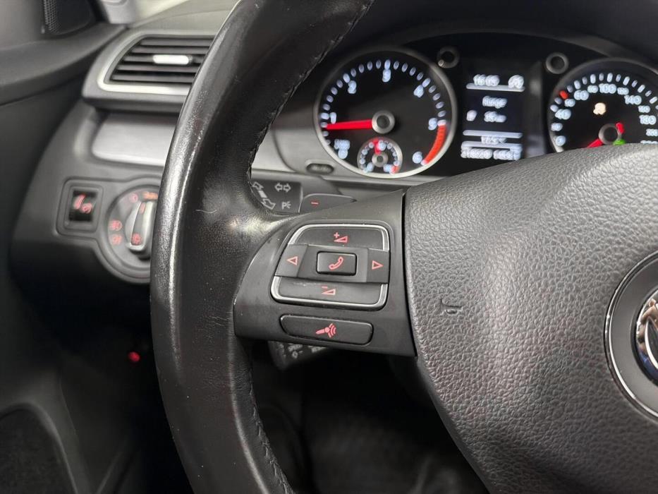 VOLKSWAGEN Passat 2014