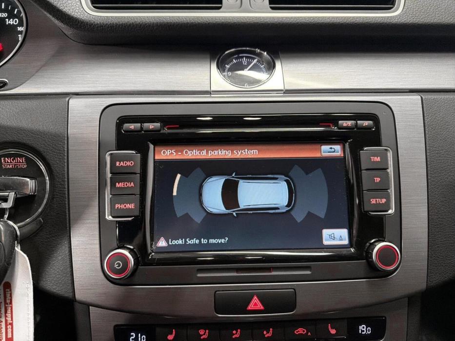 VOLKSWAGEN Passat 2014
