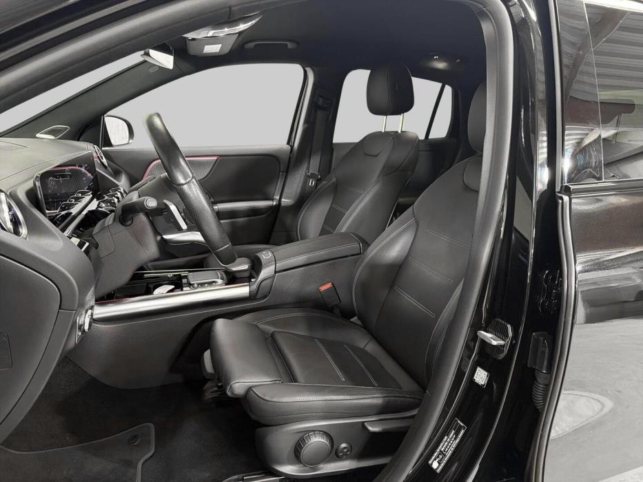 MERCEDES-BENZ EQA 2023