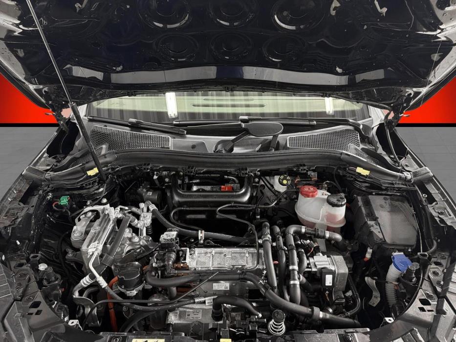 MERCEDES-BENZ EQA 2023