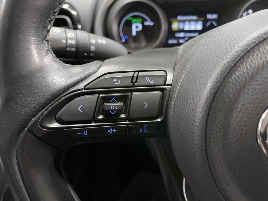 TOYOTA Yaris Cross 2022