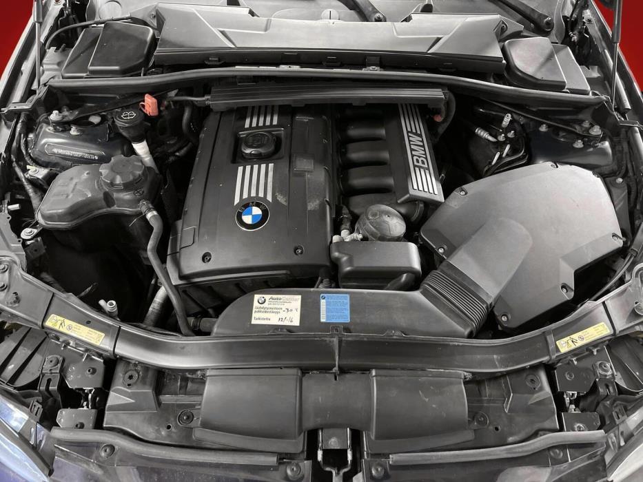 BMW 325 2007
