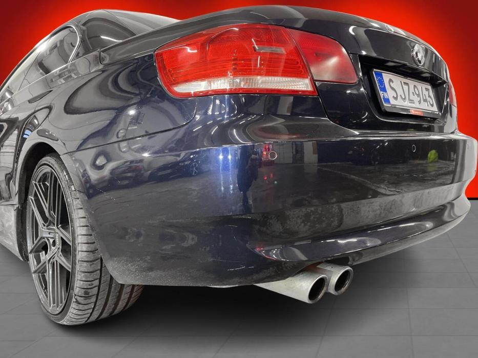 BMW 325 2007