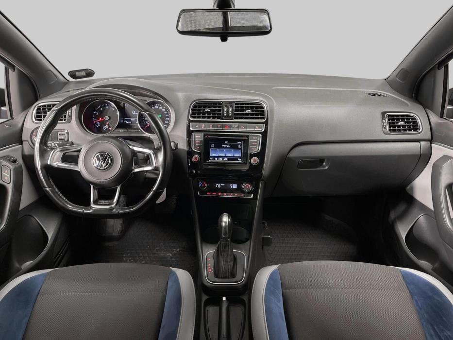 VOLKSWAGEN Polo 2017