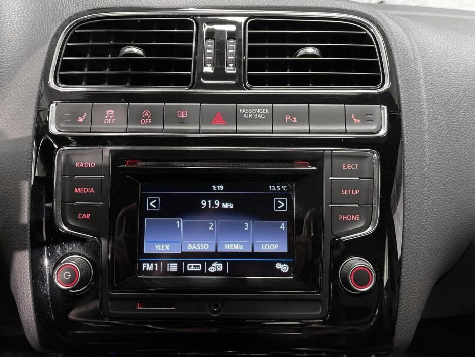 VOLKSWAGEN Polo 2017