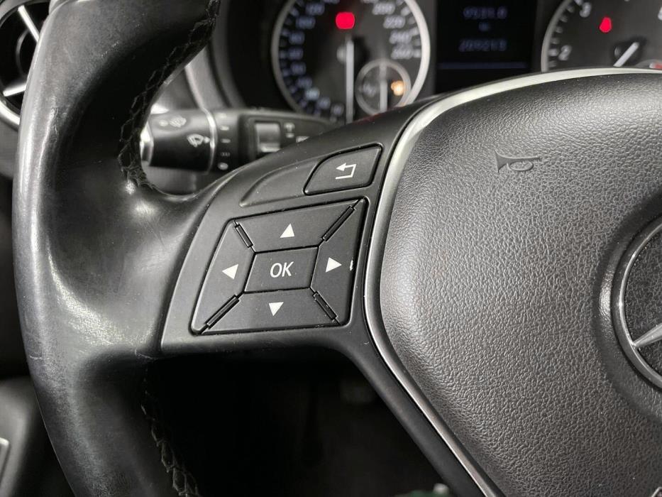 MERCEDES-BENZ B 2013