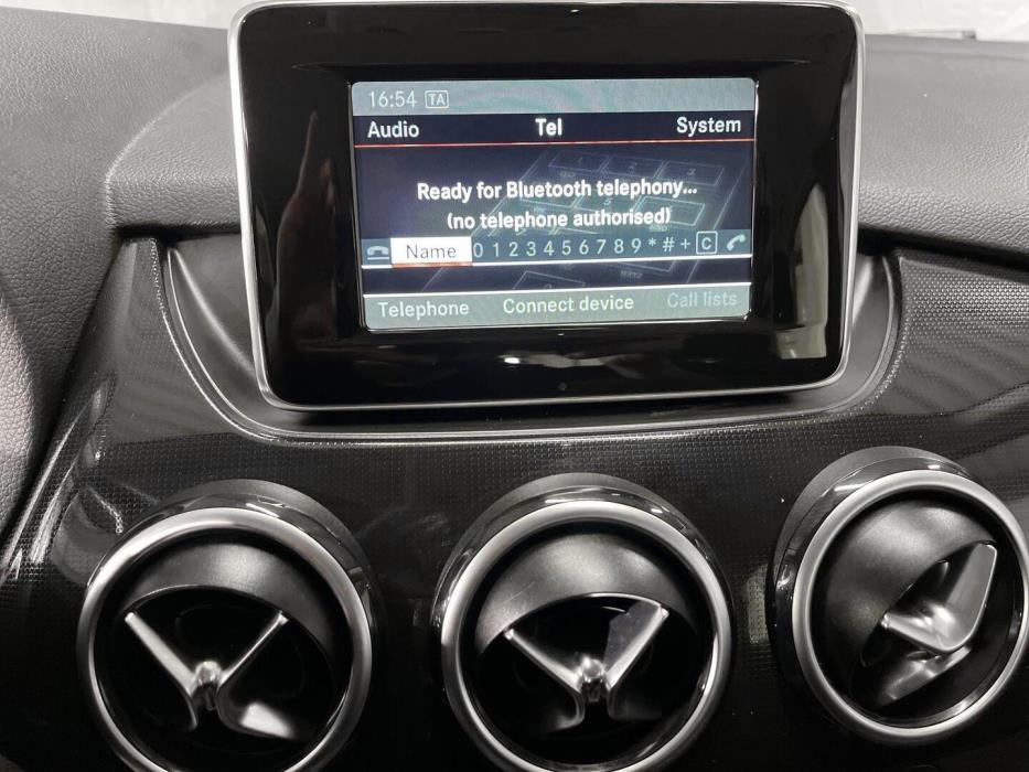 MERCEDES-BENZ B 2013