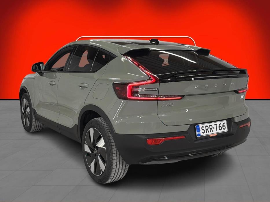VOLVO C40 2024