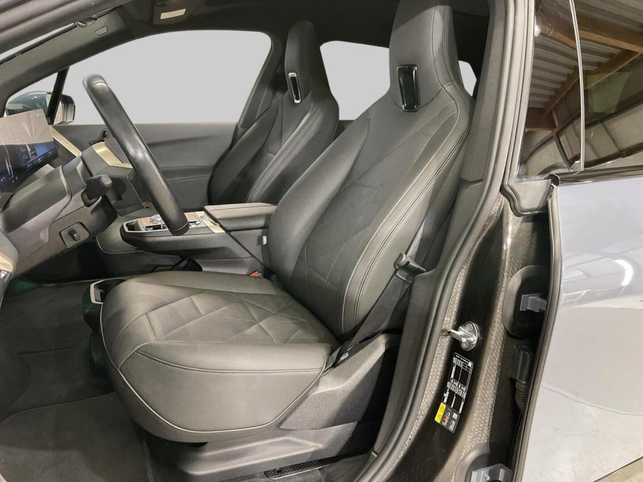 BMW IX 2023