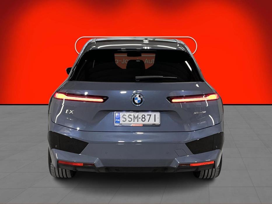 BMW IX 2023