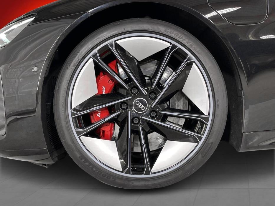 AUDI E-TRON GT RS 2022