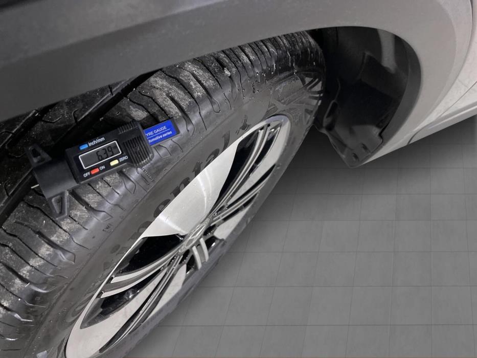 MERCEDES-BENZ EQA 2022