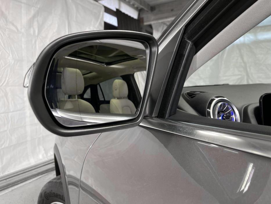 MERCEDES-BENZ EQA 2022