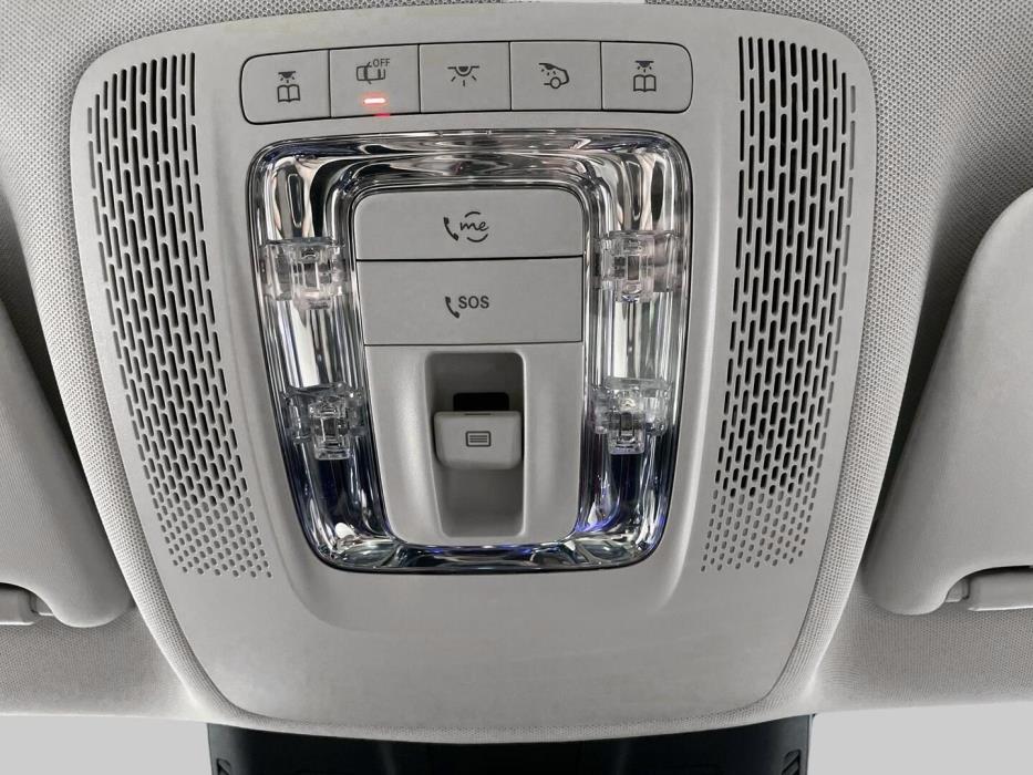 MERCEDES-BENZ EQA 2022