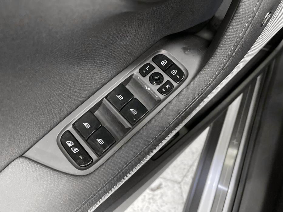 POLESTAR 2 2023
