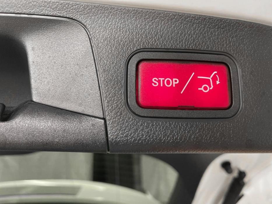 MERCEDES-BENZ EQA 2023