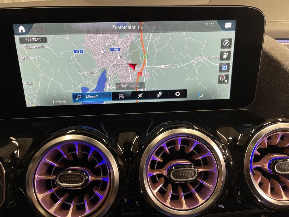 MERCEDES-BENZ EQA 2023