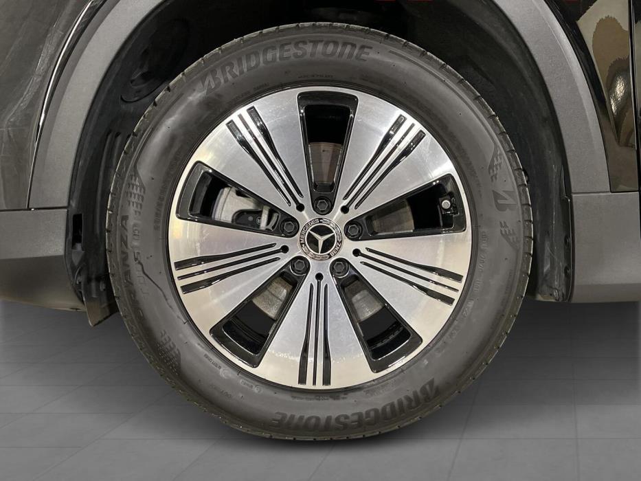 MERCEDES-BENZ EQB 2022