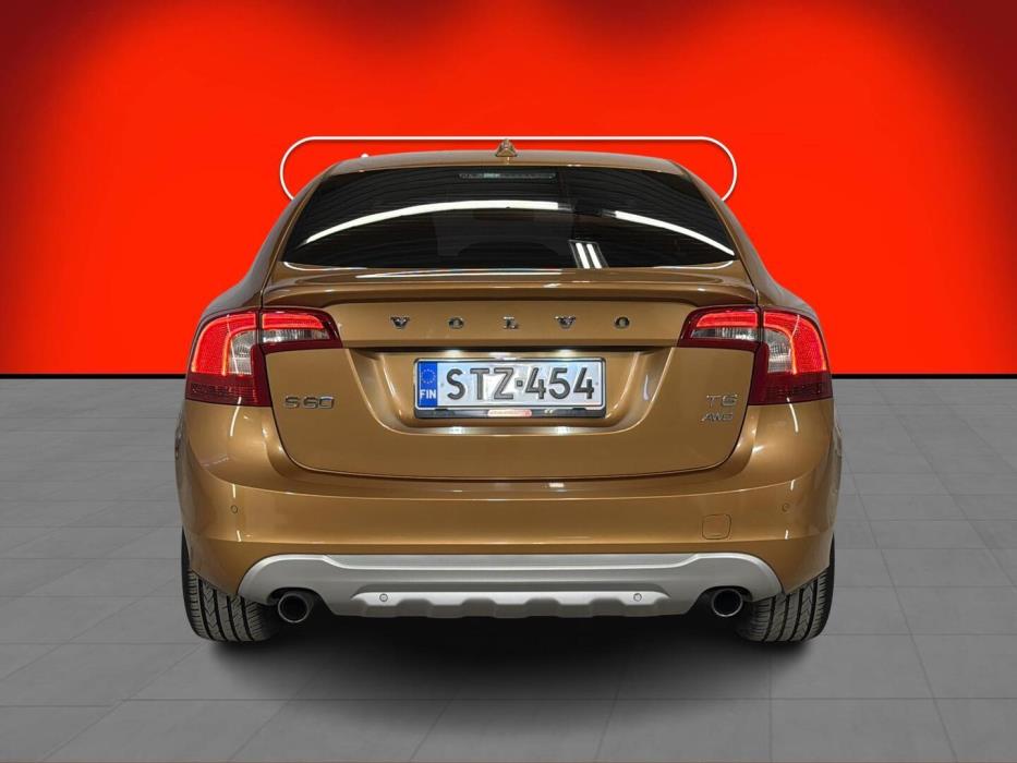 VOLVO S60 2010