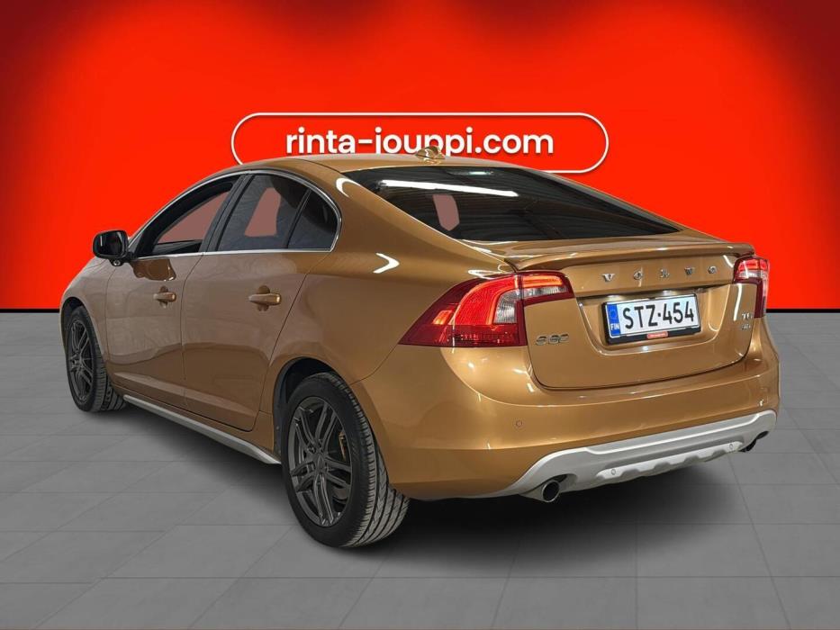 VOLVO S60 2010