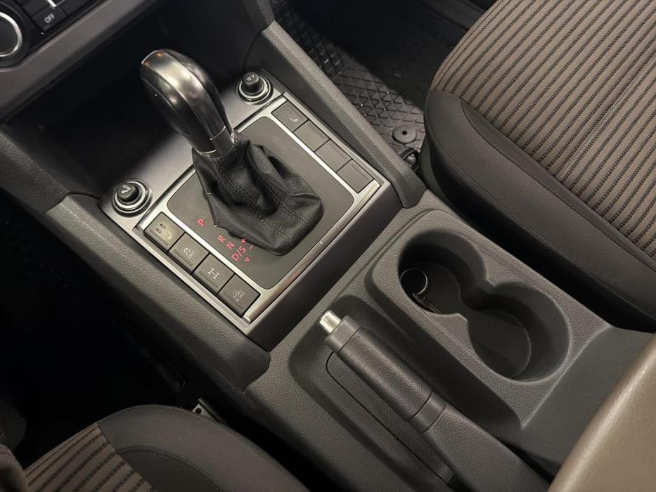 VOLKSWAGEN Amarok 2014