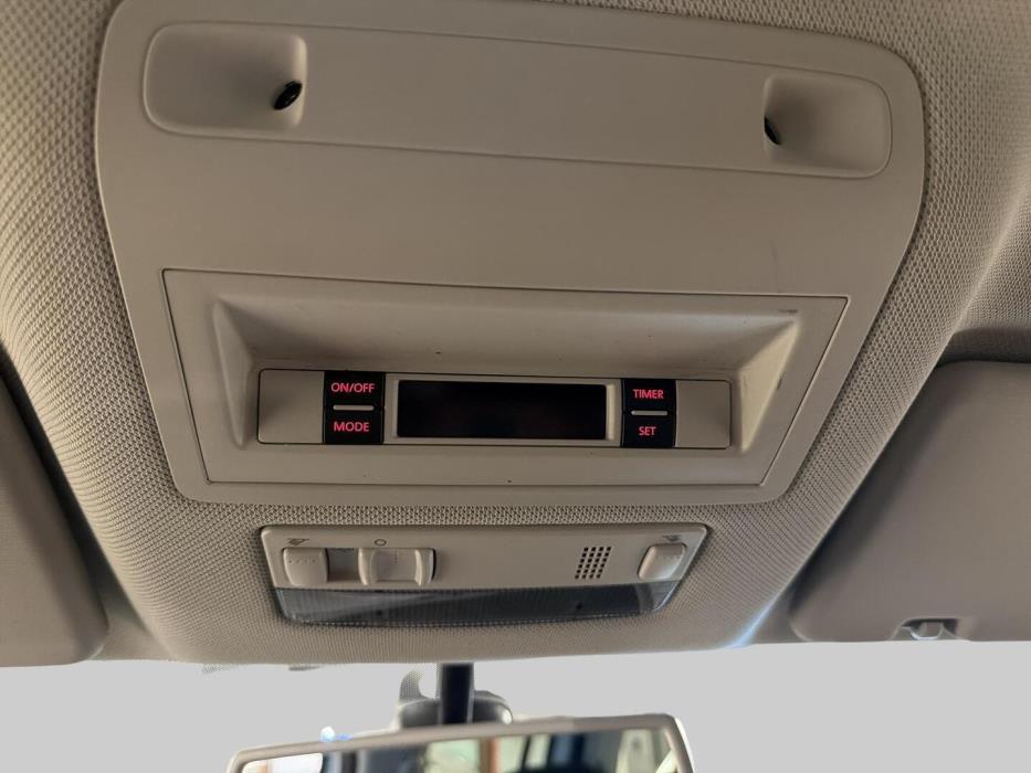 VOLKSWAGEN Amarok 2014